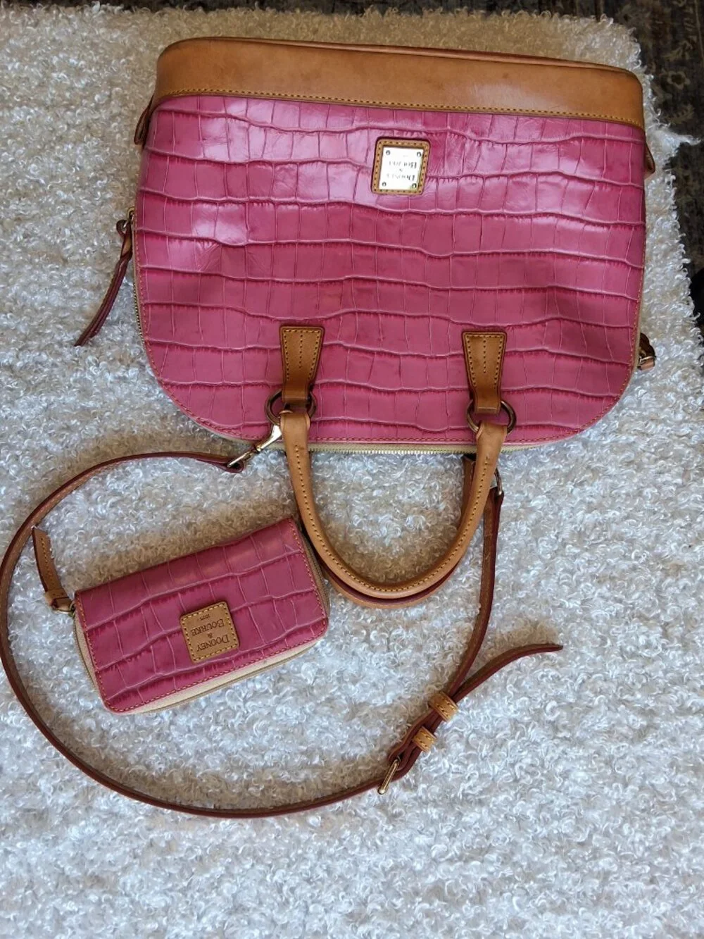 Dooney & Bourke excellent inside